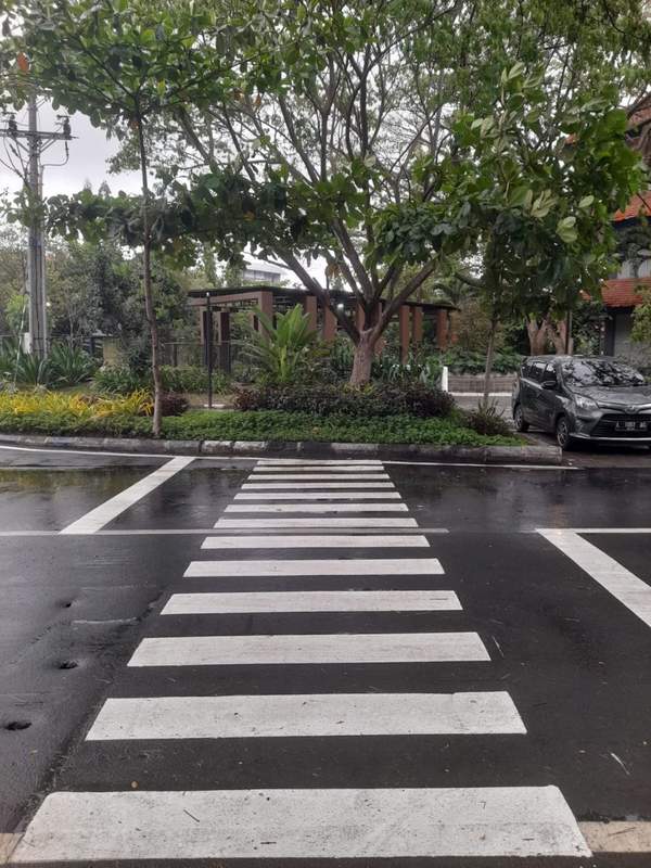 Zebra cross dan marka jalan