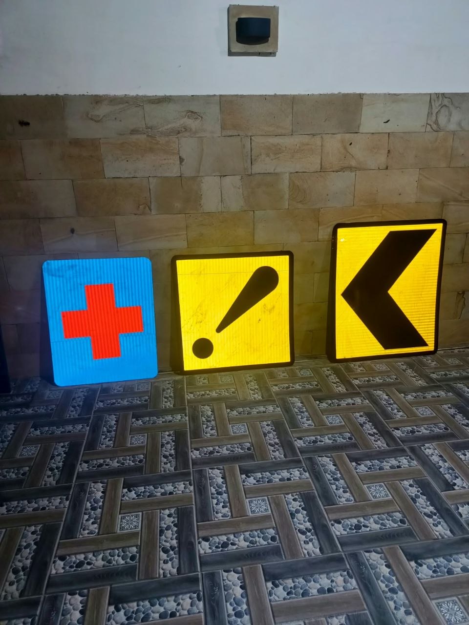 Rambu keselamatan